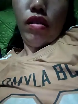 hot-luna- online show from 16, 4, 2026