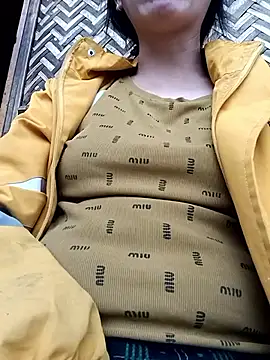 hot-luna- online show from 4, 3, 2026