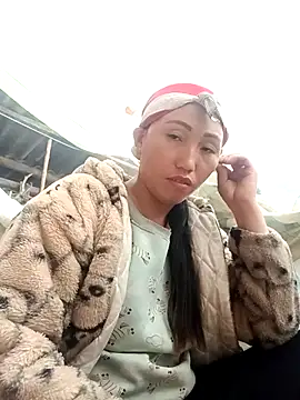 hot-luna- online show from 3, 2, 2026