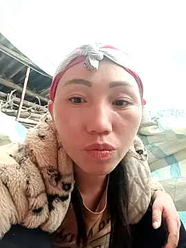 hot-luna- online show from 3, 2, 2026