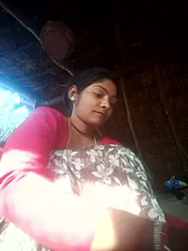 Hotty raghni online show from 4, 3, 2026