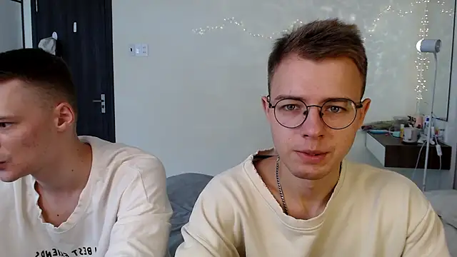 NikiKerryCum online show from 12, 6, 2026