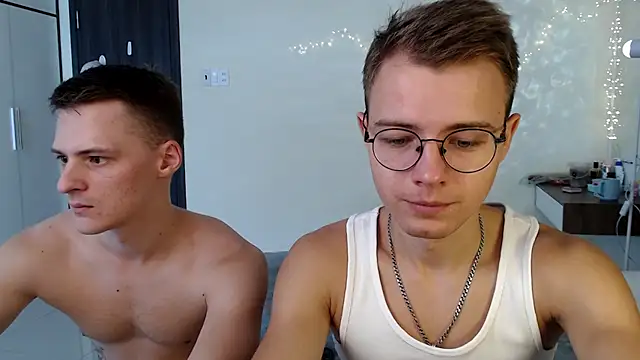 Snapshot of NikiKerryCum chatting on 24, 6, 2026 NikiKerryCum online show from 24, 6, 2026