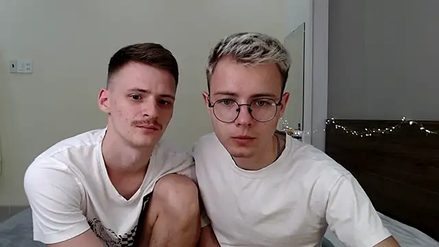 NikiKerryCum online show from 5, 2, 2026