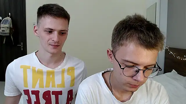 NikiKerryCum online show from 10, 4, 2026