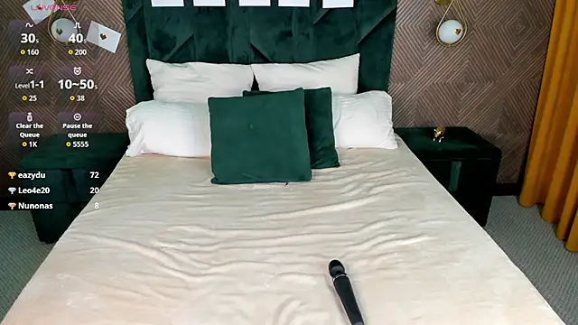 Stella Lee online show from 21, 4, 2026