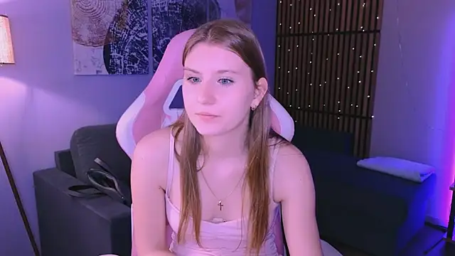 Caroline Desire  online show from 3, 4, 2026