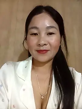 Snapshot of Dunk-namic chatting on 5, 5, 2026 Dunk-namic online show from 5, 5, 2026
