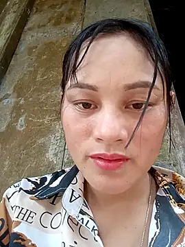 Snapshot of Momo-biki chatting on 3, 7, 2026 Momo-biki online show from 3, 7, 2026