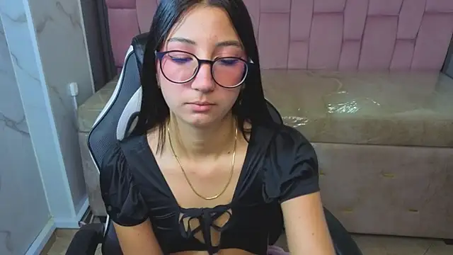 Sophie jones b online show from 18, 3, 2026