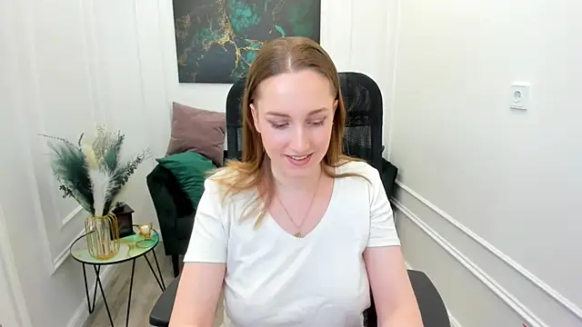 Snapshot of CaseyTerini chatting on 5, 6, 2026 CaseyTerini online show from 5, 6, 2026