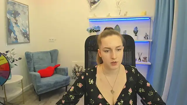 Snapshot of CaseyTerini chatting on 28, 4, 2026 CaseyTerini online show from 28, 4, 2026