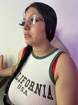 Miia  Taylor online show from 16, 2, 2026