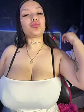 Snapshot of Miia__Taylor chatting on 24, 5, 2026 Miia Taylor online show from 24, 5, 2026