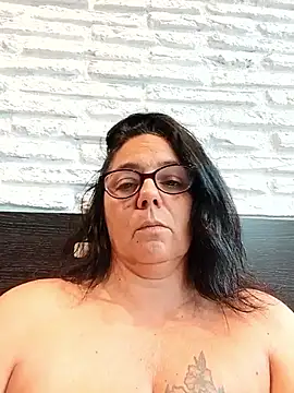 pulpeuse64 online show from 10, 6, 2026