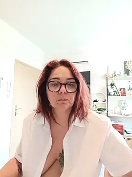 pulpeuse64 online show from 11, 3, 2026