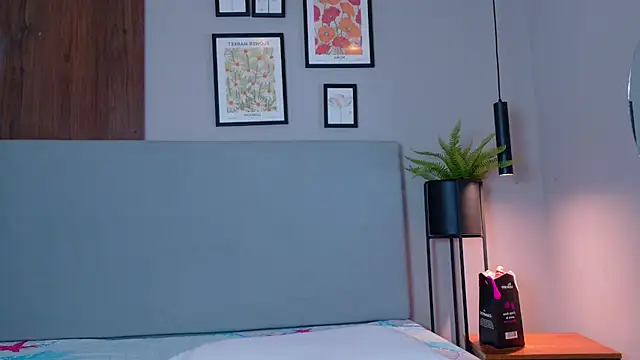 AngelIinHell online show from 13, 2, 2026