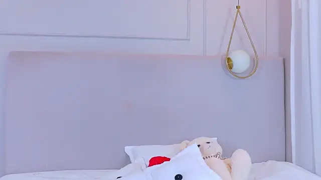 JosselynBrown online show from 10, 4, 2026