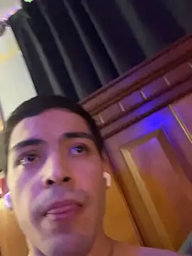 Tupapi696969q online show from 14, 4, 2026