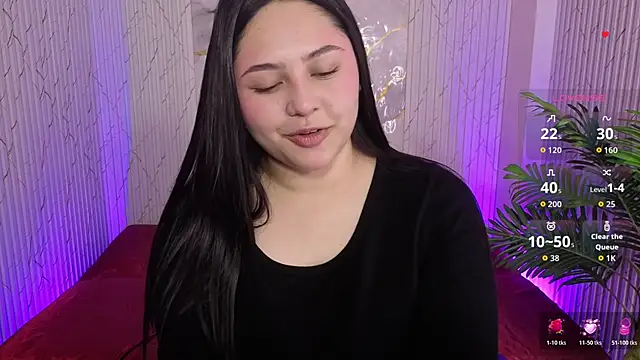 Siena Tay online show from 28, 2, 2026