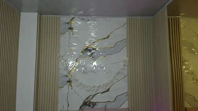 Siena Tay online show from 19, 4, 2026