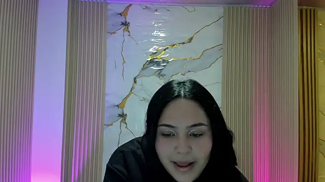 Siena Tay online show from 5, 4, 2026