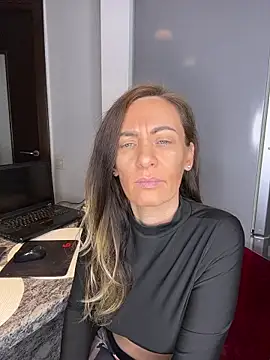 DivineAmely online show from 28, 2, 2026