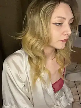 Leecey online show from 6, 3, 2026