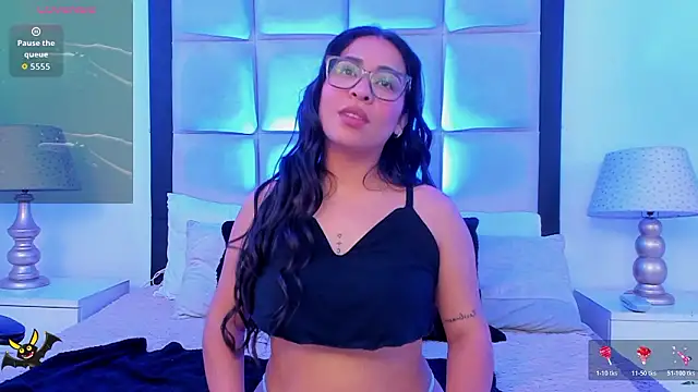 SussyFox online show from 8, 2, 2026