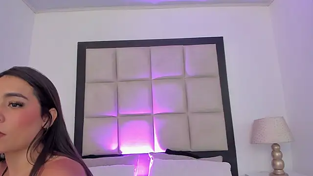 SussyFox online show from 6, 4, 2026