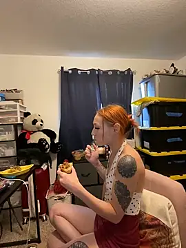 Snapshot of ThornsandHoney chatting on 16, 5, 2026 ThornsandHoney online show from 16, 5, 2026