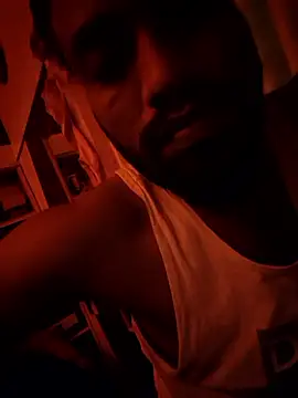 Snapshot of rubitrides11 chatting on 5, 2, 2026 rubitrides11 online show from 5, 2, 2026