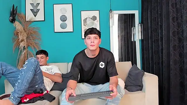 KingOfHeavens 2 online show from 27, 2, 2026