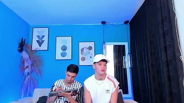 KingOfHeavens 2 online show from 24, 2, 2026