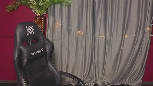 SelestiaSnata online show from 29, 4, 2026