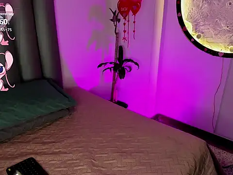 Miaa-Foxx online show from 19, 3, 2026