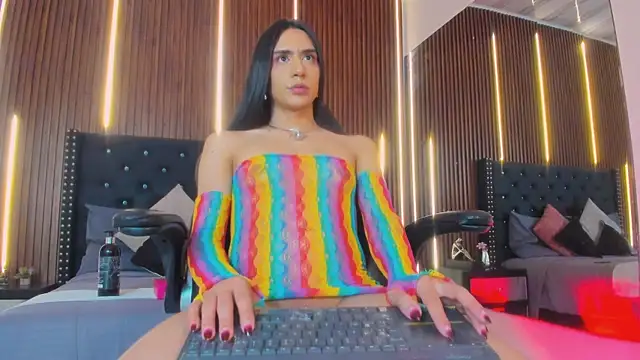 Viannca   online show from 10, 4, 2026