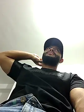 KLEYTON33 online show from 4, 2, 2026