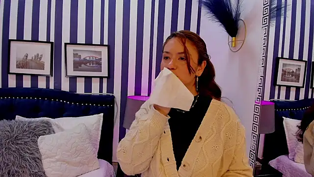 TherezaLarson online show from 24, 4, 2026