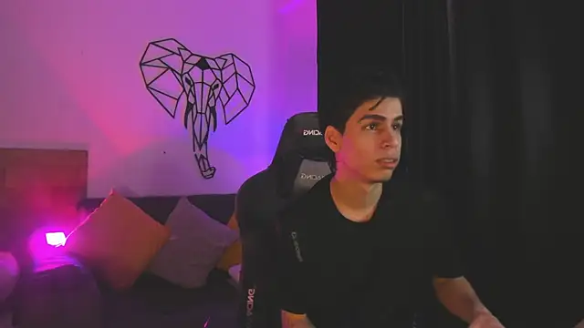 juan posada online show from 4, 2, 2026