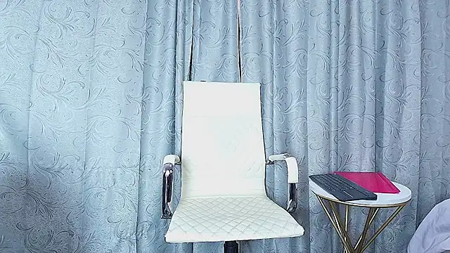 amy noa online show from 18, 4, 2026