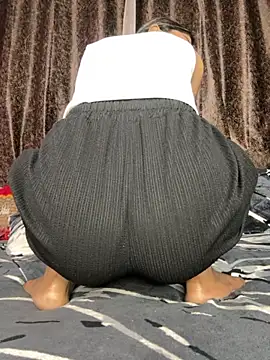 sexy isha online show from 1, 3, 2026