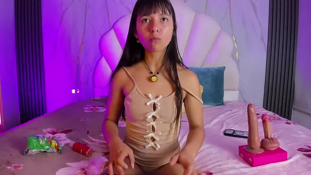 LiaJohnnson  online show from 25, 3, 2026