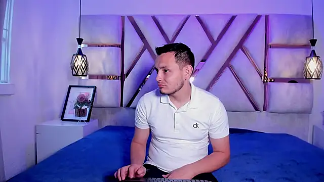 nilaynoa online show from 3, 3, 2026