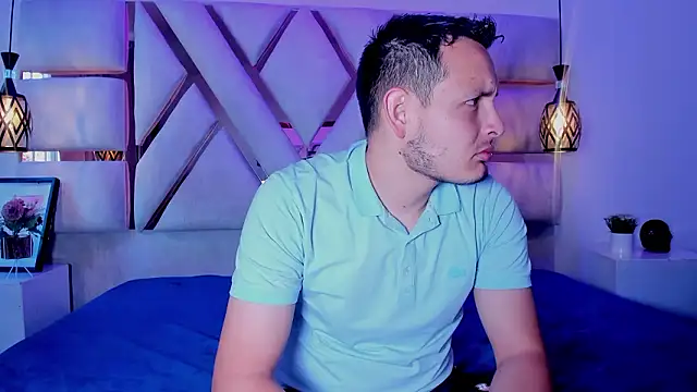 nilaynoa online show from 4, 3, 2026