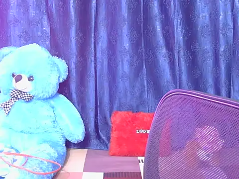 cute-manvii online show from 25, 3, 2026