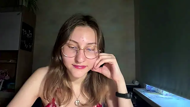Miaaa Moon online show from 21, 5, 2026
