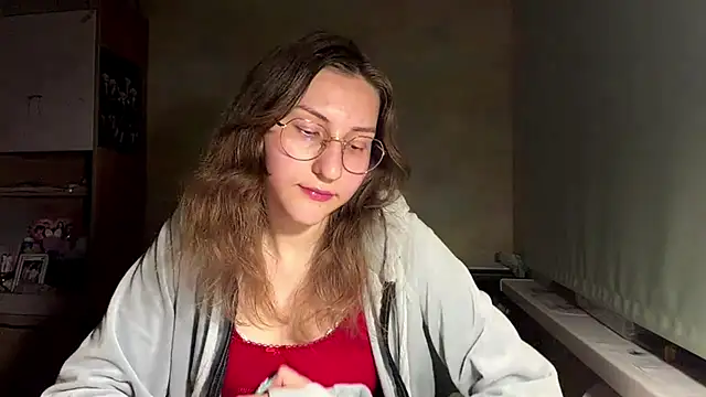 Miaaa Moon online show from 2, 6, 2026