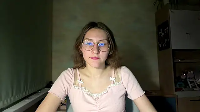 Miaaa Moon online show from 11, 6, 2026