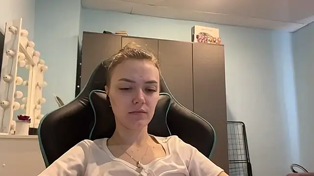 AndreeMerryman online show from 22, 4, 2026